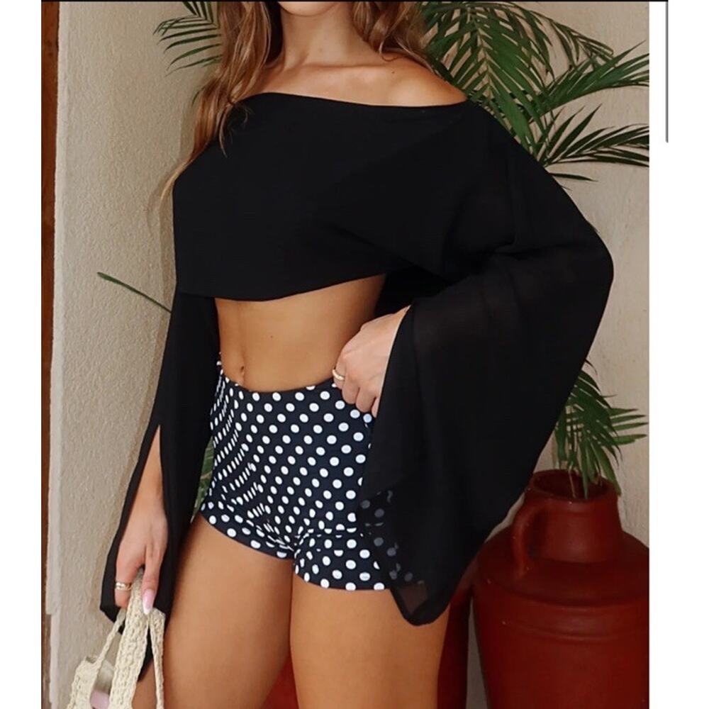 NWT White Fox Boutique Dessert Drifts Long Sleeve Top Black Medium Crop - Picture 2 of 8